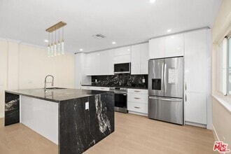 Building Photo - 1223 23rd St