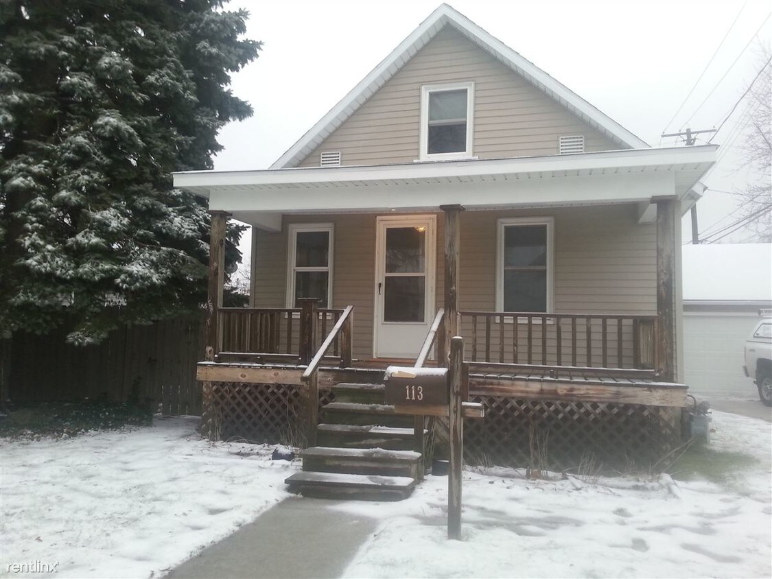 113 16th St, Port Huron, MI 48060 House Rental in Port Huron, MI