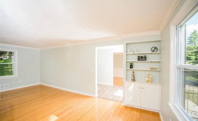 Building Photo - 54 Kindlewood Ln