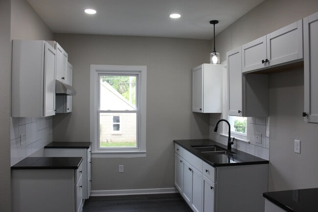 Building Photo - 4617 N 37th St