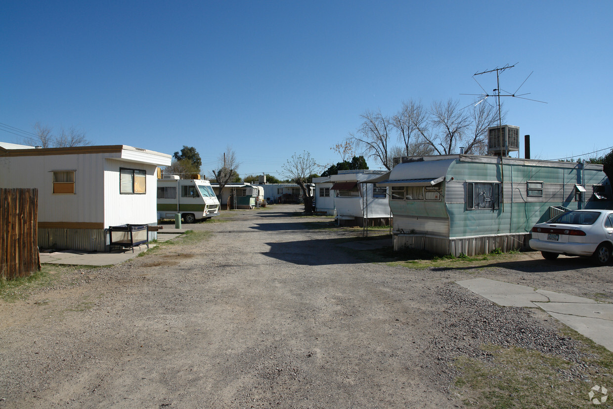 Building Photo - Midtown Mobile Home Park