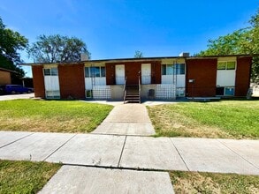 Building Photo - 105 W 250 N