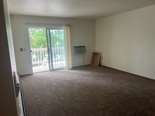 Interior Photo - Pheasant Run Apartments - Waupaca