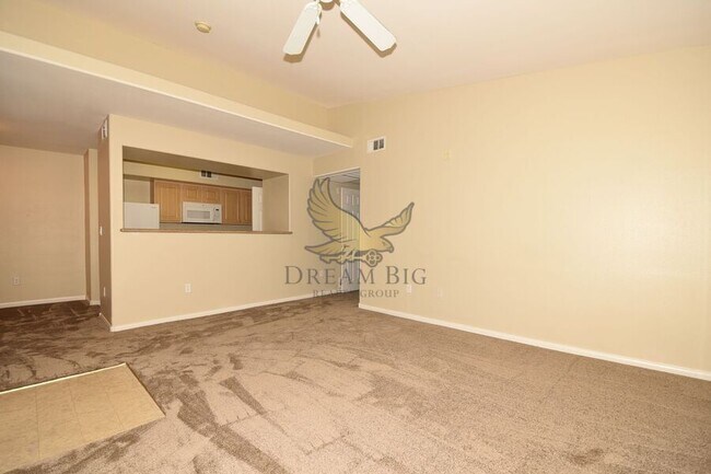 Foto del edificio - 8000 W Badura Ave