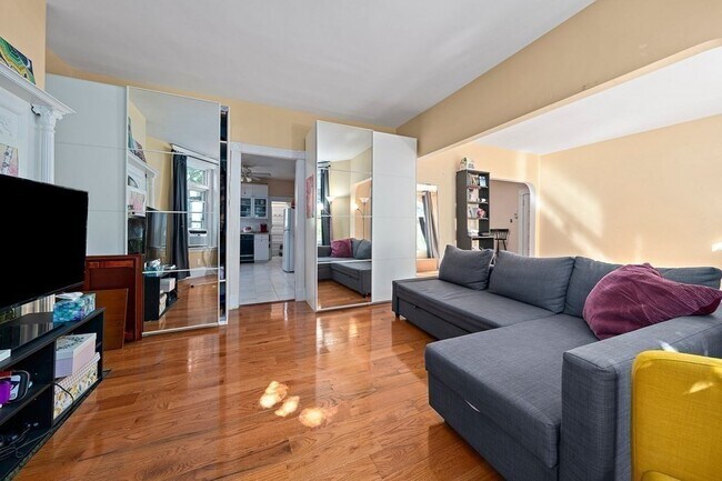 Foto del edificio - 485 Washington St