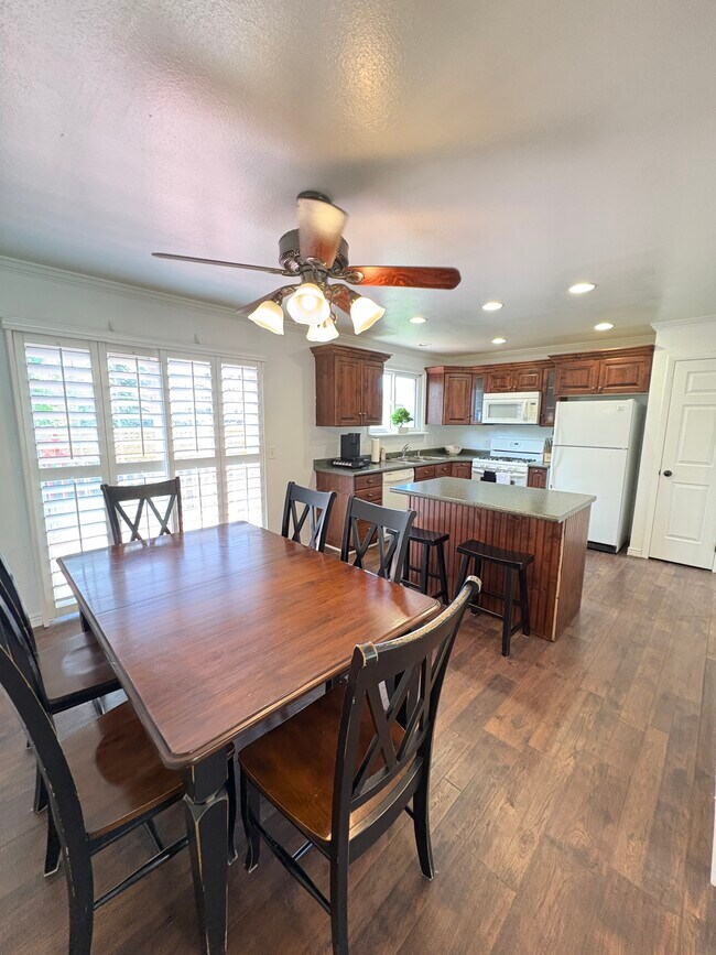 Foto del edificio - 417 N 1400 W