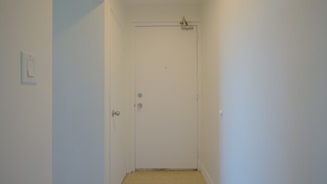 Building Photo - 137 Brookhaven Dr