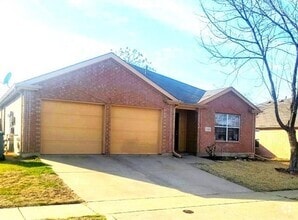 Building Photo - 1319 Periwinkle Dr