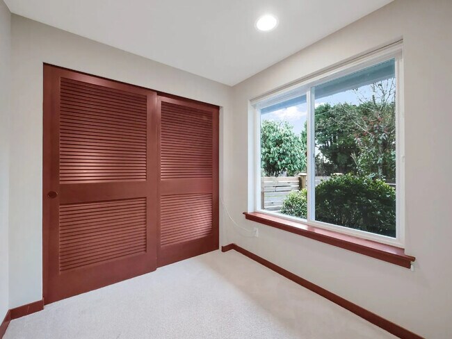 Foto del edificio - 12224 Greenwood Ave N