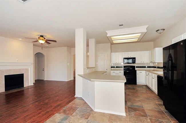 Building Photo - 2432 Telluride Dr