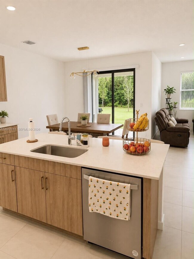 Foto del edificio - 8740 SW Kanner Oaks Dr