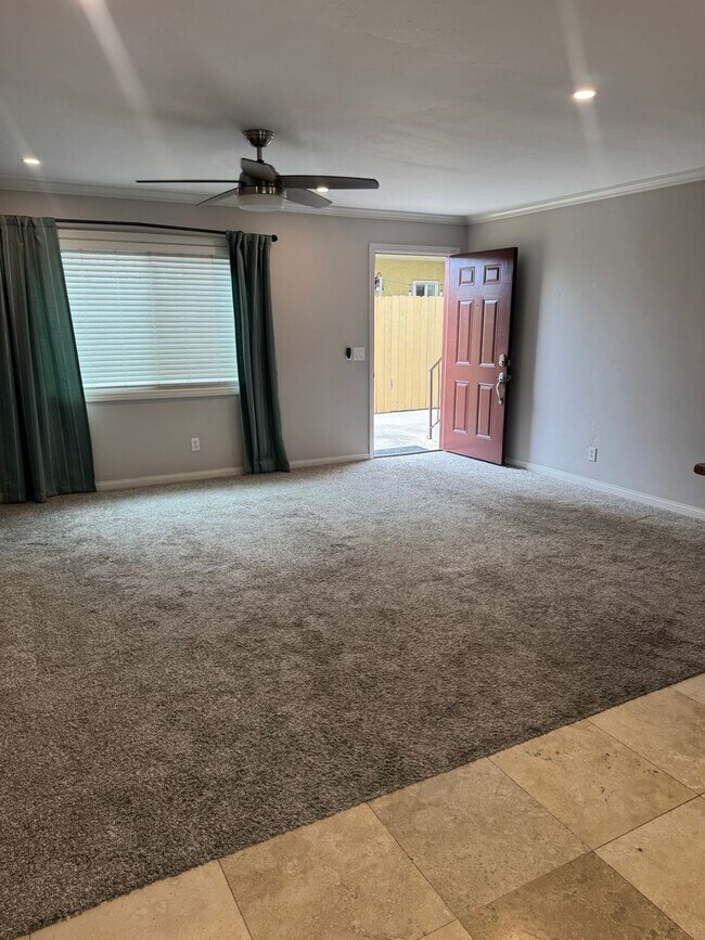 Foto del edificio - 2 bedroom/2bathroom condo