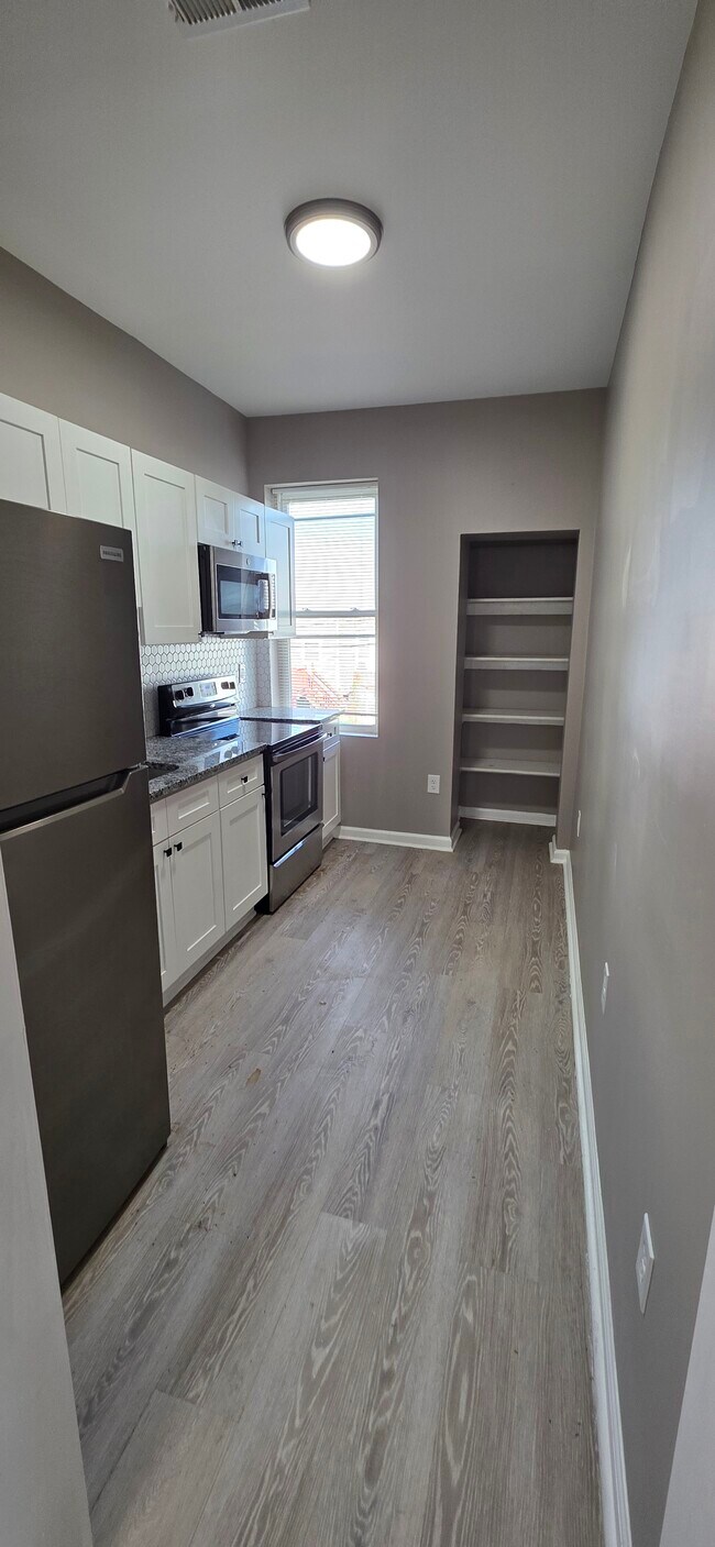 Foto del edificio - 724 Edgewood St