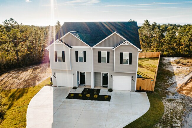 Building Photo - 424 Vandemere Ct