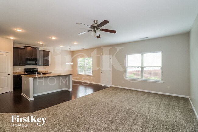 Foto del edificio - 505 Mill Ridge Rd
