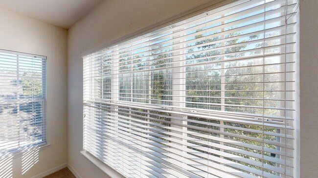 Interior Photo - Ashton at Waterford Lakes