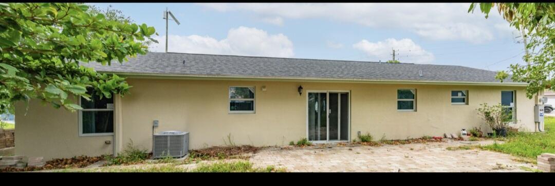Foto principal - 403 NW 1st St