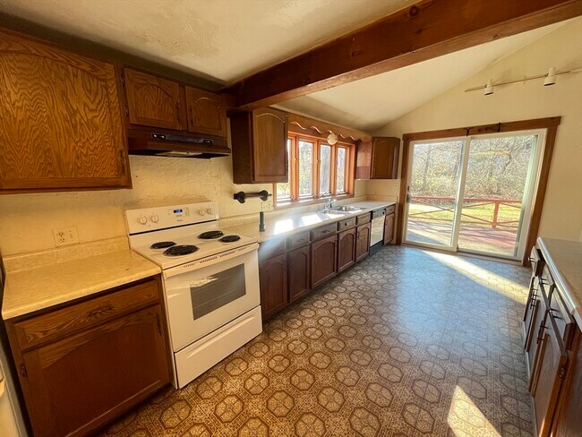 Foto del edificio - 10 Millwood Cir