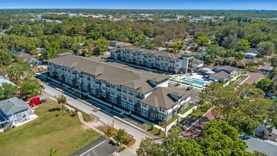Interior Photo - Everest Largo Apartments