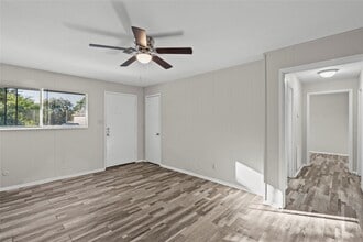 Building Photo - 2729 Main St