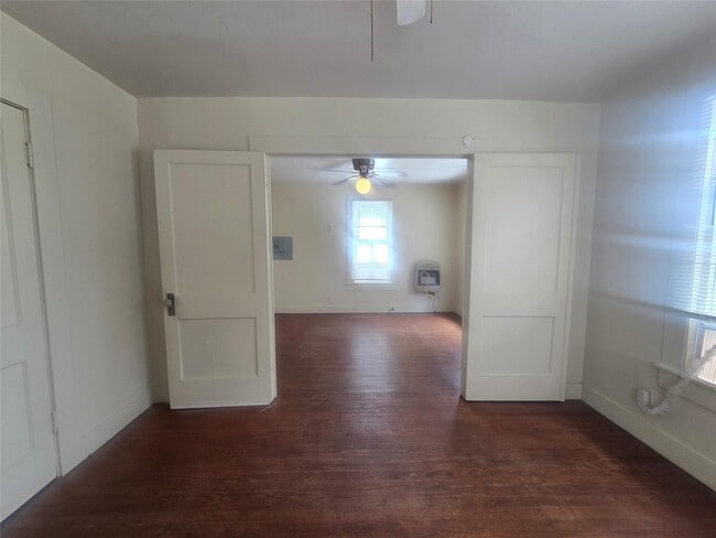 Building Photo - 2221 35th St