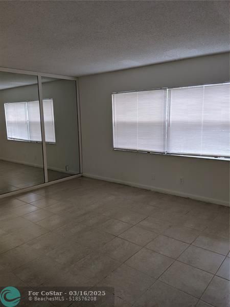 Foto del edificio - 2392 Coral Springs Dr