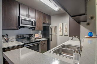 Monterra Ridge Apartments photo'