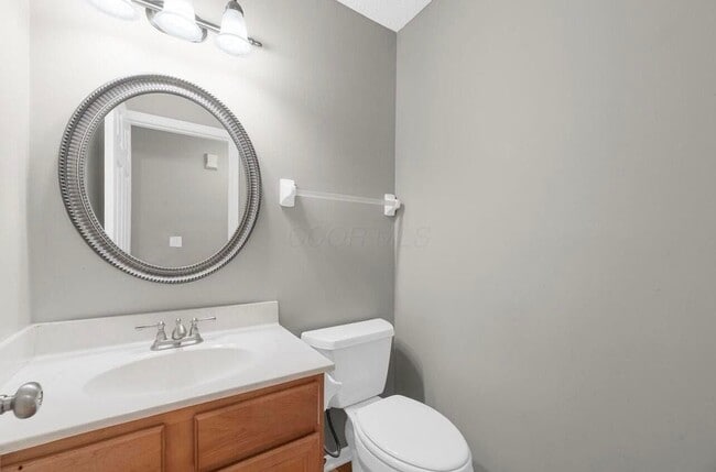 Building Photo - 6168 Glenvillage Dr