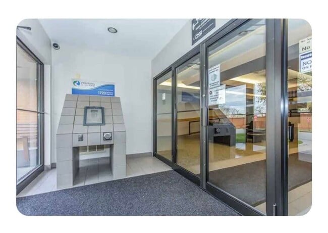 Photo du bâtiment - 1720 Pembina Hwy