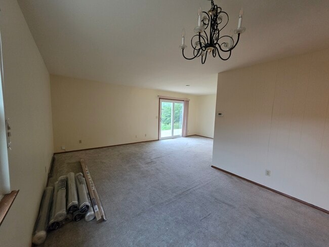 Building Photo - 3655 S 90th St