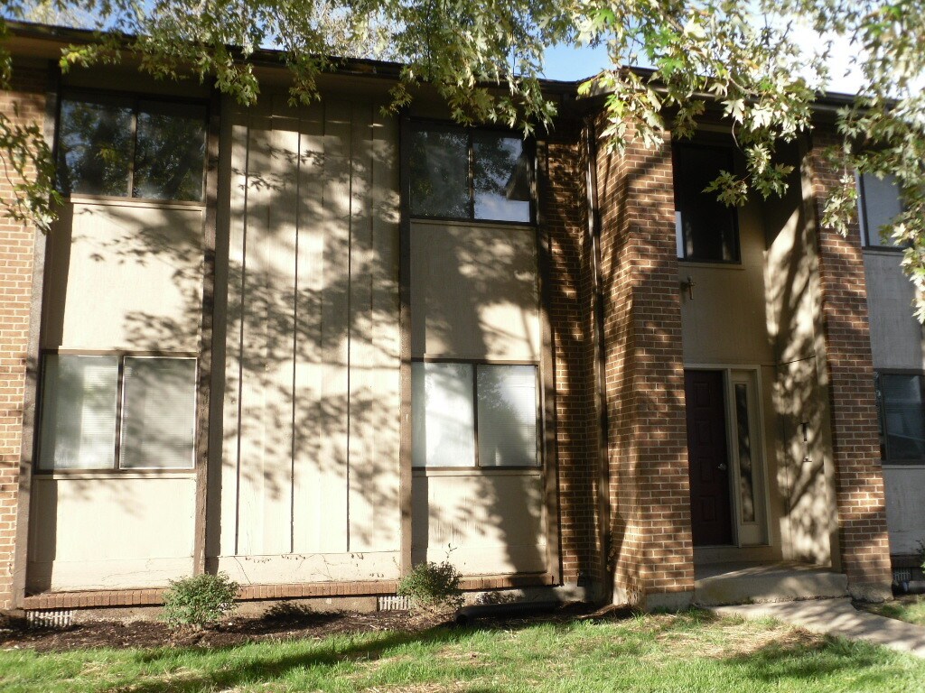 Primary Photo - 5059 Belle Isle Dr