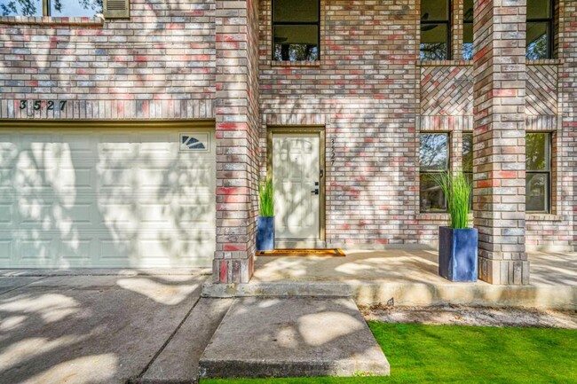 Foto del edificio - 3527 Eagle Canyon Dr