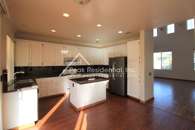 Building Photo - 4 br, 3 bath House - 8527 Blue Maiden Wy