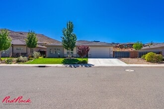 Building Photo - 3770 Church Rocks Dr