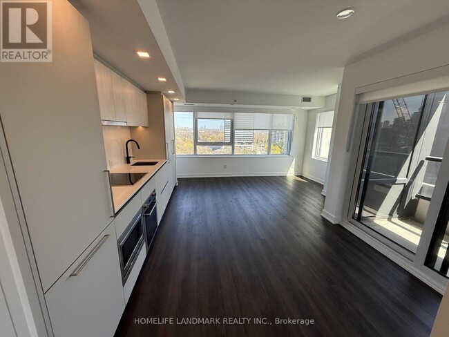 Building Photo - 609 Sherbourne St