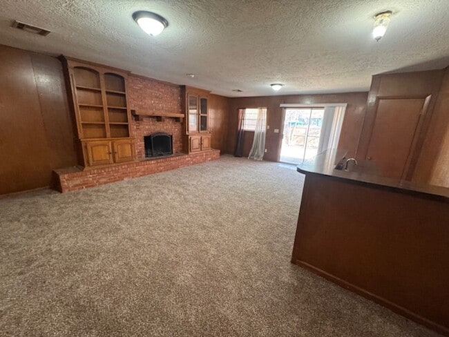 Photo - 3 bed 2 bath in a great neighborhood in Norman, Refreshed and ready for move in, 200 0ff by May 1st! House