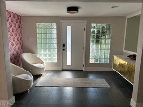 Building Photo - 1001 Griffith Ave