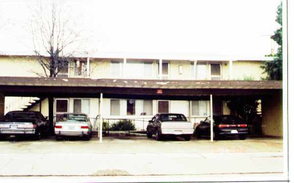 Building Photo - 1144 Roewill Dr