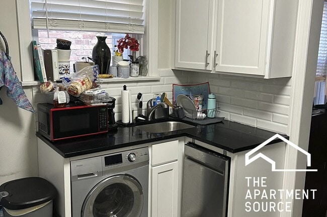 Foto del edificio - 918 Green Bay Rd