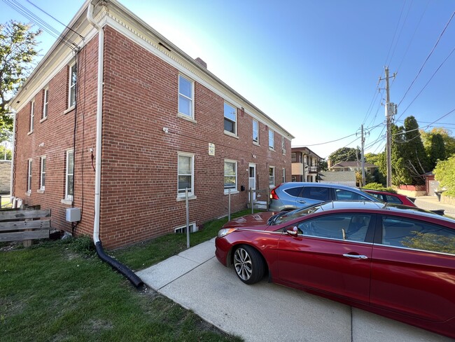 Off Street Parking - 6028 W Vliet St