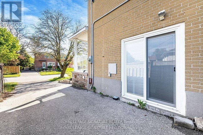 Building Photo - 89-89 Shier Dr