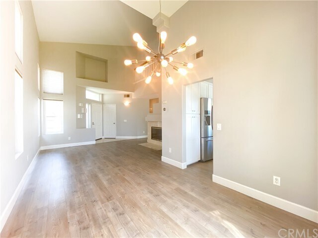 Building Photo - 867 S Lee Marie Cir