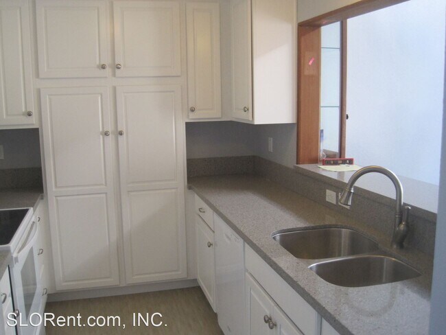 Building Photo - 3 br, 2 bath House - 209 Dunes #3
