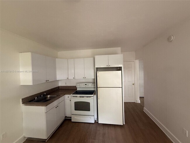 Foto del edificio - 167 NW 56th St