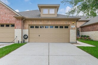 Building Photo - 9718 Catalina Leaf Ln