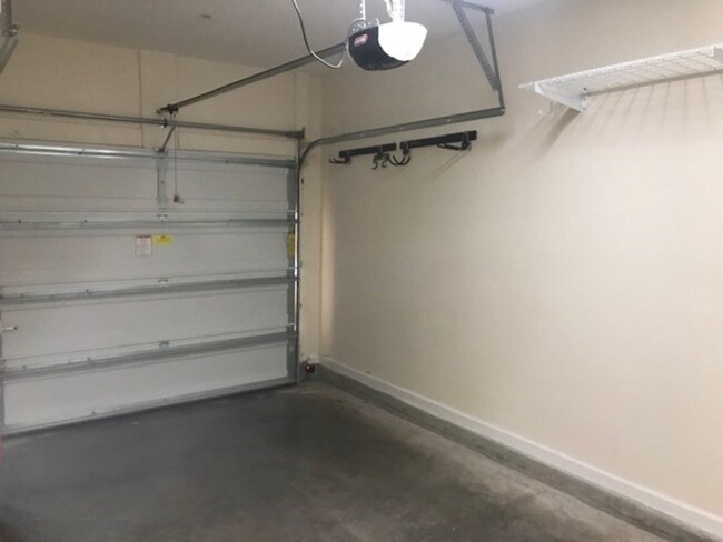Building Photo - 11343 Estancia Villa Dr