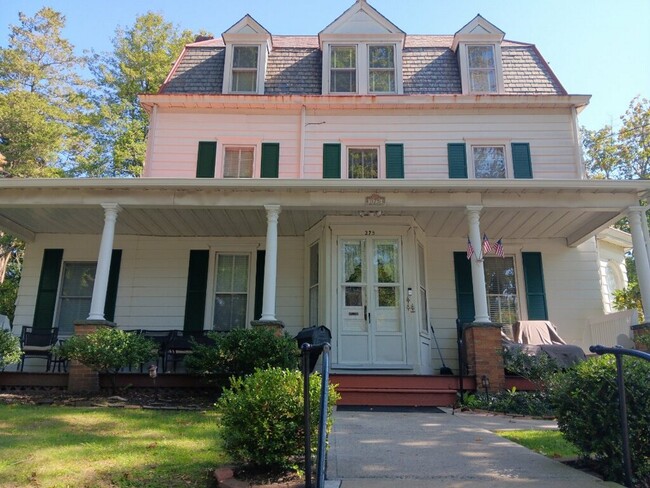 Home;vestibule locked entry - 375 S Bellevue Ave