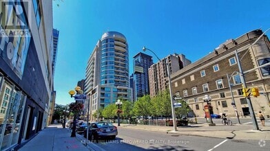 Building Photo - 8-518 Scollard St