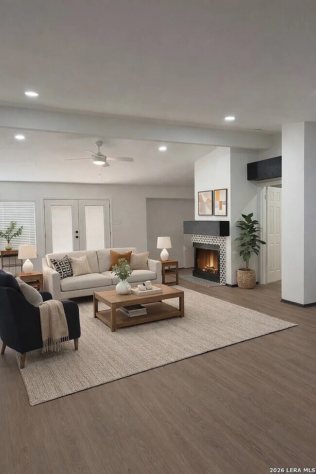 Foto del edificio - Room in House on Jenkins Dr