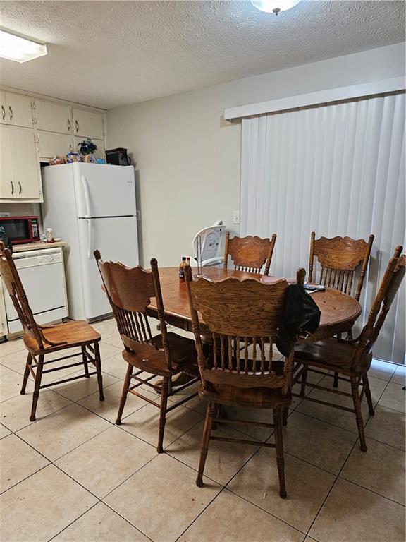 Foto del edificio - 587 Jackson Park Ln